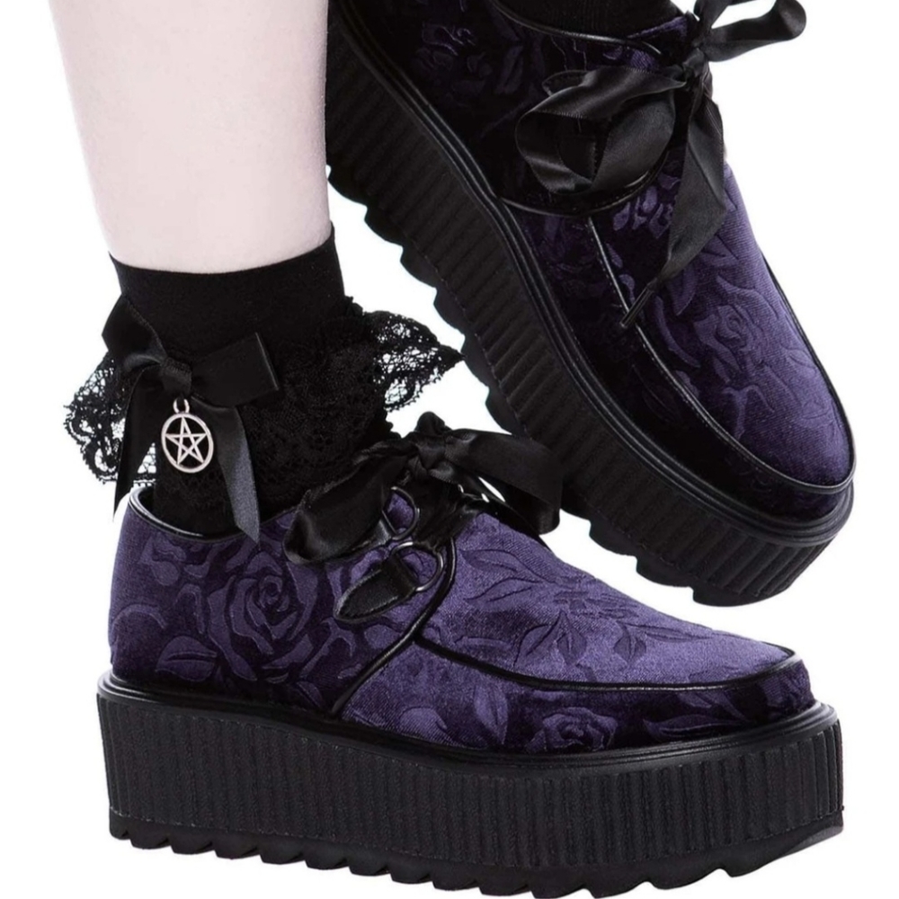 NIB Vampire's Kiss Creepers